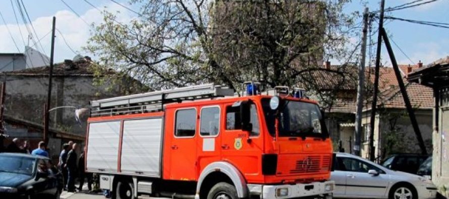 Fiket zjarri që shpërtheu në një banesë