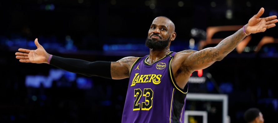 LeBron James kërkon barazi në paga – reagim pas protestës së WNBA-së