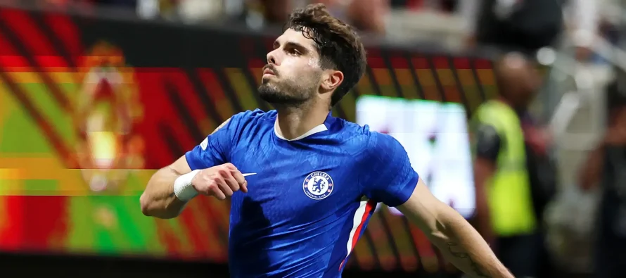 Diferencë e madhe në vlerësim, Manchester City dhe Chelsea larg marrëveshjes për Pedro Neton
