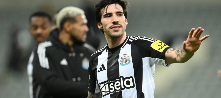 Betejë Manchester United–Man City për mesfushorët e verës