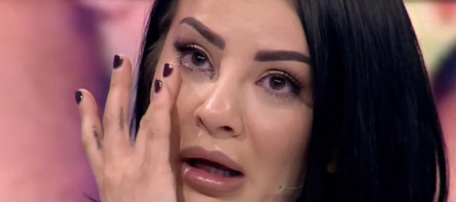 Sara Gjordeni prek me fjalët për mikun e fëmijërisë që humbi jetën