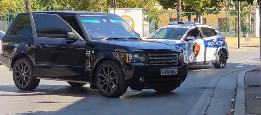 Momente paniku në Fier: Këmbësori përfundon në spital pas goditjes nga i mituri