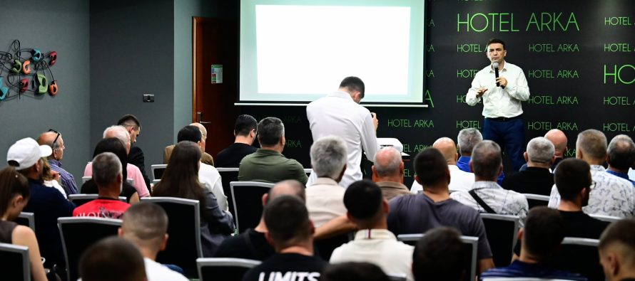 Bujar Osmani prezanton programin gjithëpërfshirës për zhvillimin e sportit në Çair
