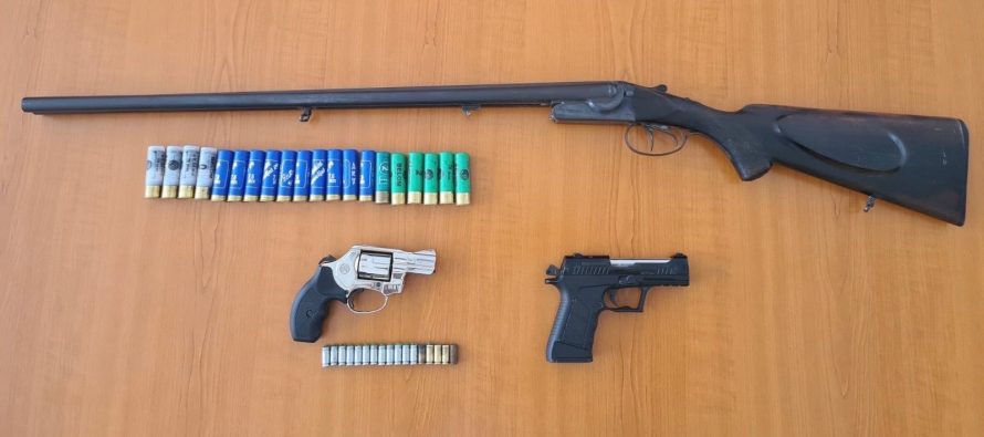 Policia sekuestron armë në Malishevë – përfshirje edhe e të miturve