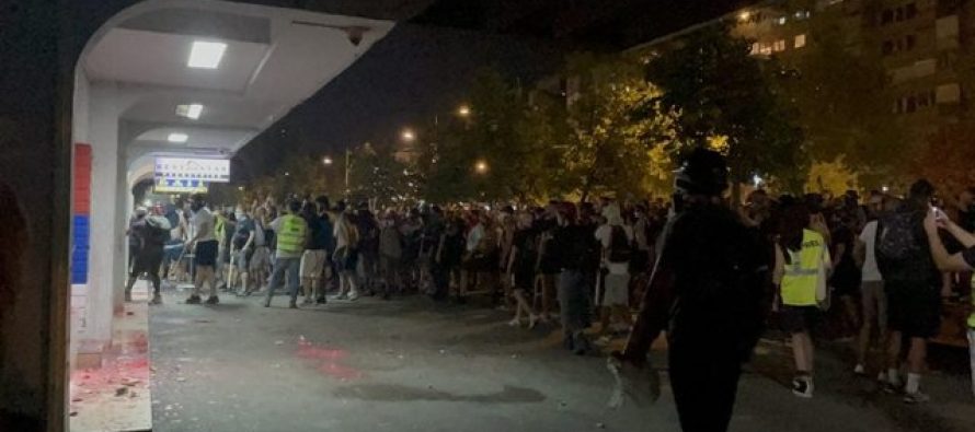 Serbia në flakë: Shumë qytetarë u bashkohen thirrjeve të studentëve dhe dalin në protesta
