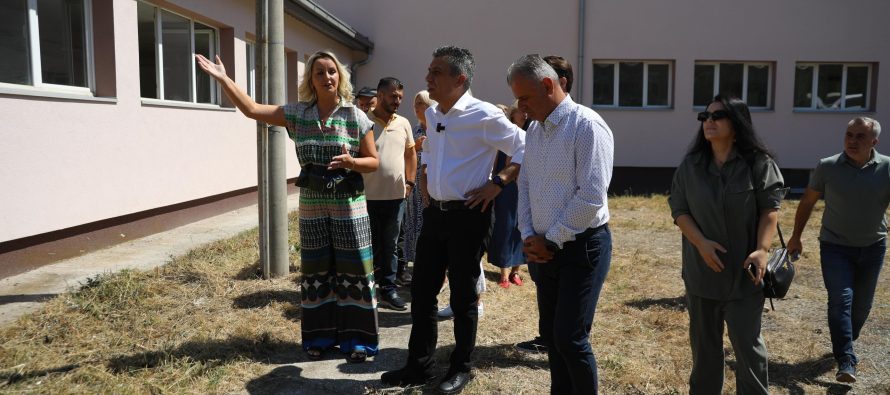 Arsimi në Çair prioriet i Izet Mexhitit