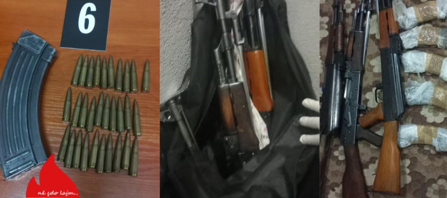 Tre të arrestuar për posedim të armëve luftarake