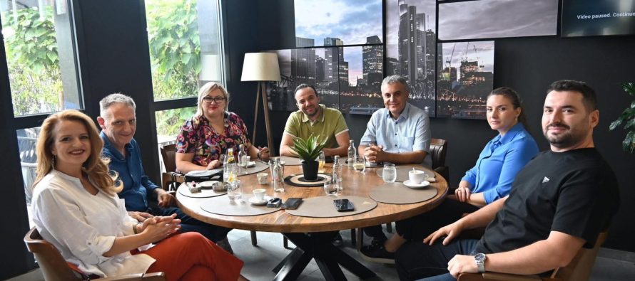 Bajram Rexhepi në kafe me strukturat e ASH-Sela në Tetovë, punët e mira i bëjmë bashkë