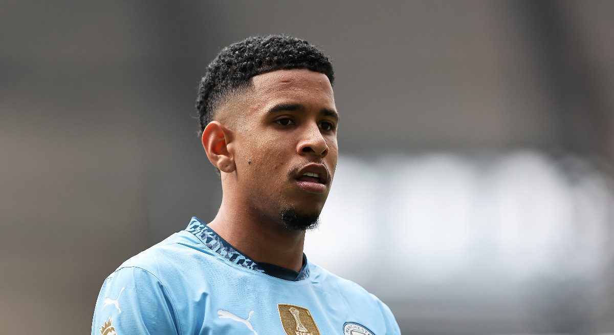 Manchester City hap derën e largimit për Savinho  kërkon deri në €60M