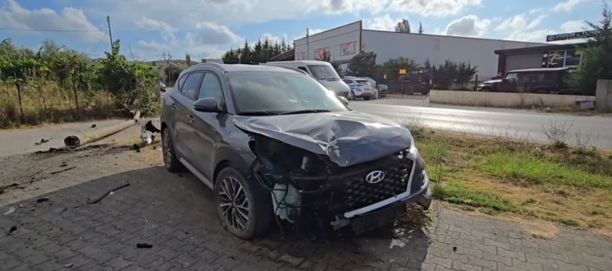 Tronditje në Fier! Automjeti përplaset drejt shtyllës, një i plagosur në spital