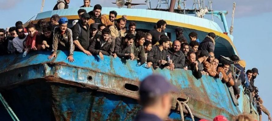 Greqia ndalon mbi 120 emigrantë në Kretë – Pezullon azilin