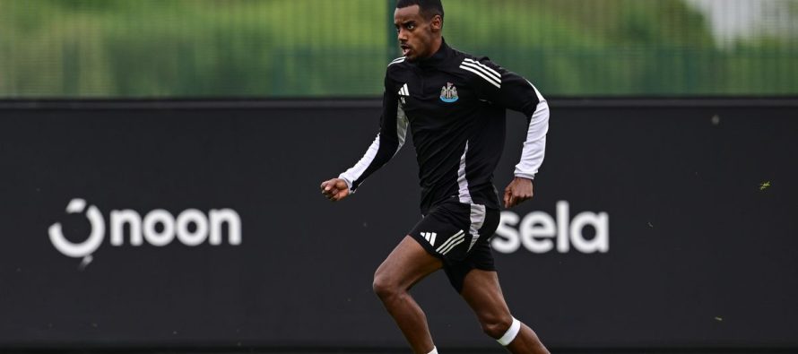 Alexander Isak rikthehet në stërvitje me Newcastle