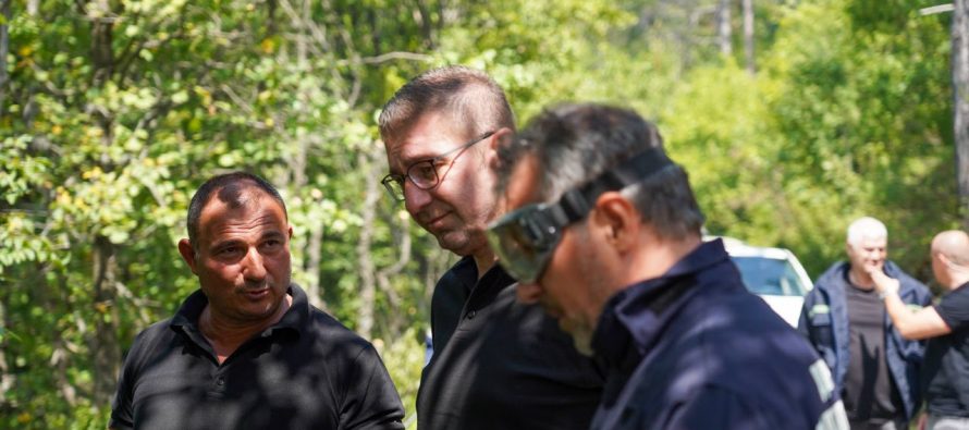 Mickoski: Përpjekje mbinjerëzore për të vënë nën kontroll zjarrin në rezervatin “Jasen”
