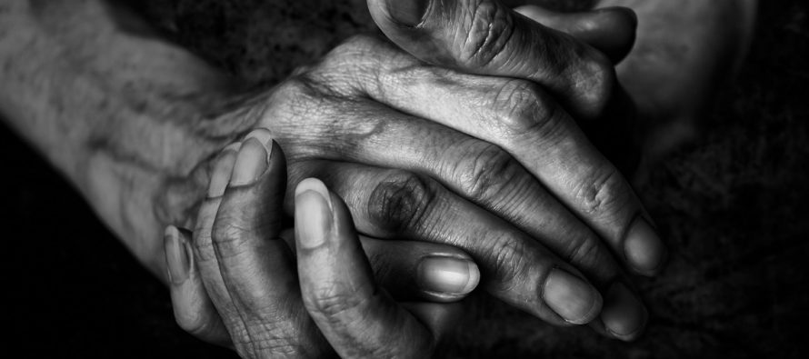 84-vjeçarja nga Shkupi përfundon në spital pas një sulmi fizik