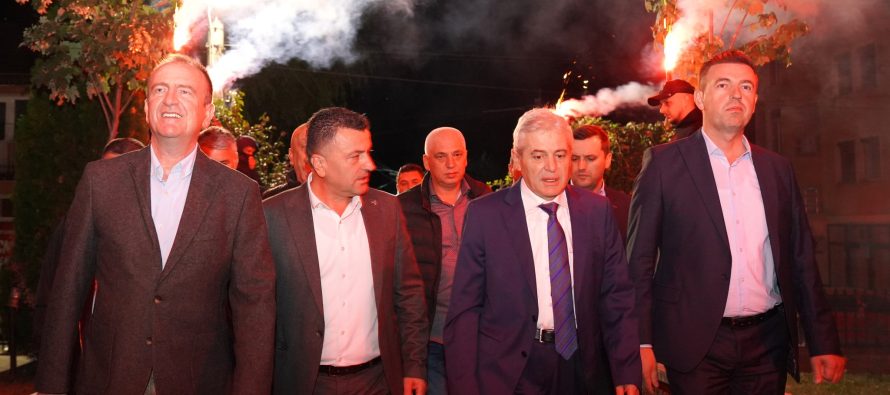 AKI: Shqiptarët janë ngritur për të mbrojtur dinjitetin dhe barazinë