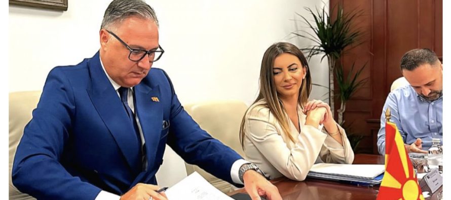 Drejtori i ZNAM-it firmos marrëveshje me Fondin Pensional nga Republika Srpska 