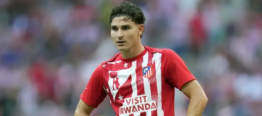 Julián Álvarez ndez tensionet mes dy gjigantëve spanjoll