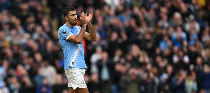 Rodri drejt largimit nga Manchester City? Rinovimi mbetet pezull, largimi falas në 2027 është një mundësi reale