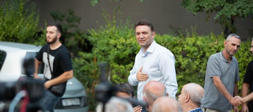 Bujar Osmani: Pas njëzet vitesh shkatërrim të komunës, tani kërkon edhe katër!