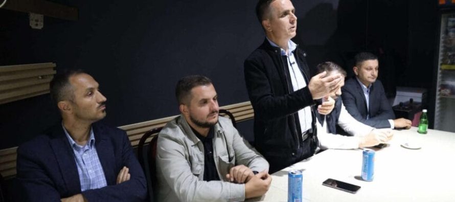 Kasami vizitoi banorët e fshatit Llacë në malësinë e Tetovës