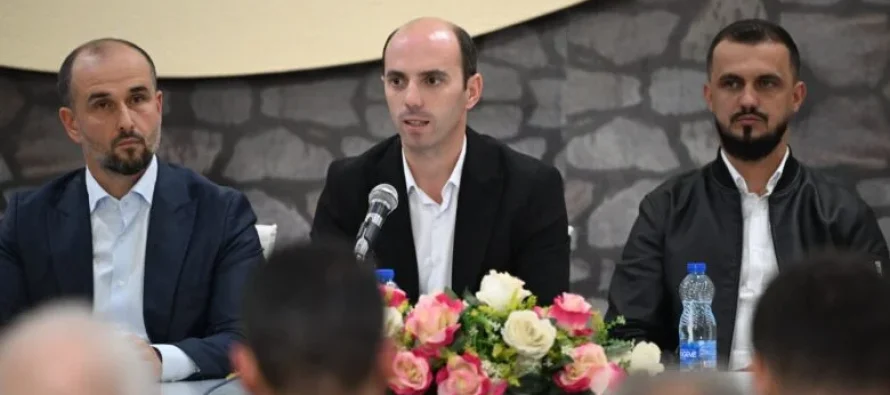 Bislimi bashkëbisedon me bujqit për një Studeniçan më të zhvilluar