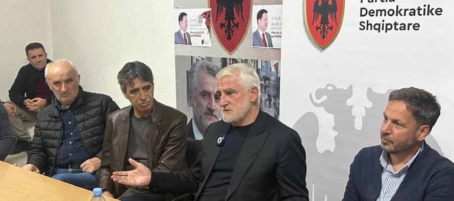Thaçi, zhvilloi bashkëbisedim me strukturat e PDSH-së dega Kumanovë.