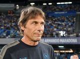Conte në radarin e Manchester United, por Carrick vazhdon të ketë besimin e klubit