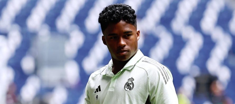 Endrick pëson një mbingarkesë fizike, mungon ndaj Schalke