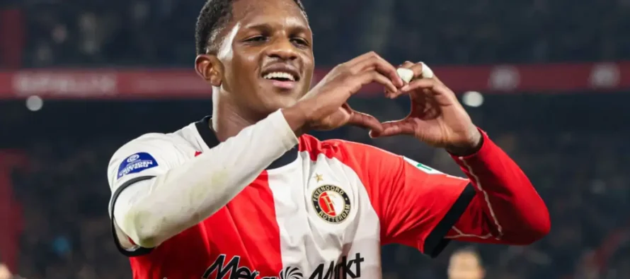 Bayern nis bisedimet për talentin e Feyenoord, Givario Reid