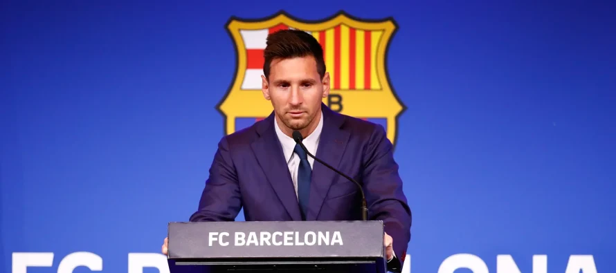 Pesë vite nga largimi i Lionel Messit, dita që tronditi Barcelonën dhe futbollin botëror