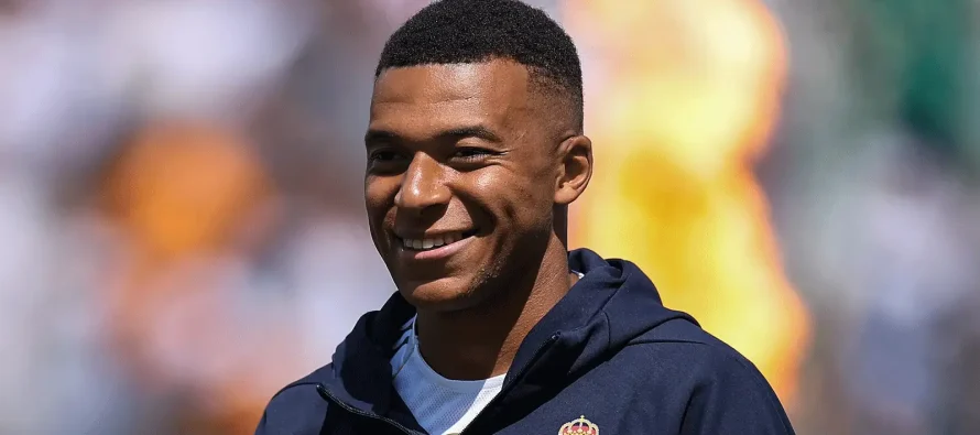 Mbappé vendos objektivin e Real Madridit: “Duam të fitojmë trofe”
