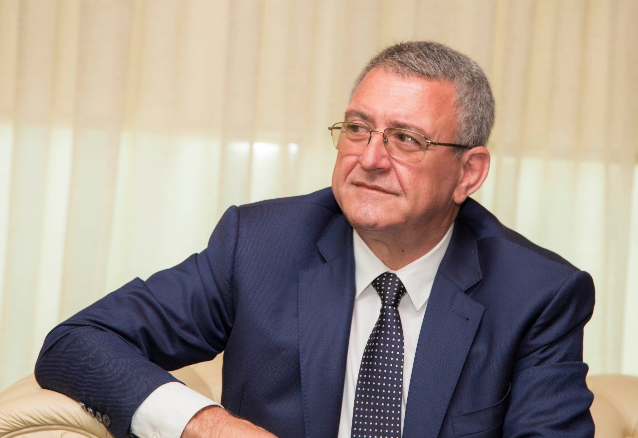 Armand Duka rizgjidhet për herë të shtatë në krye të FSHF-së