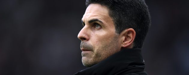 Arsenal i pakënaqur me gjendjen e fushës në Metropolitano