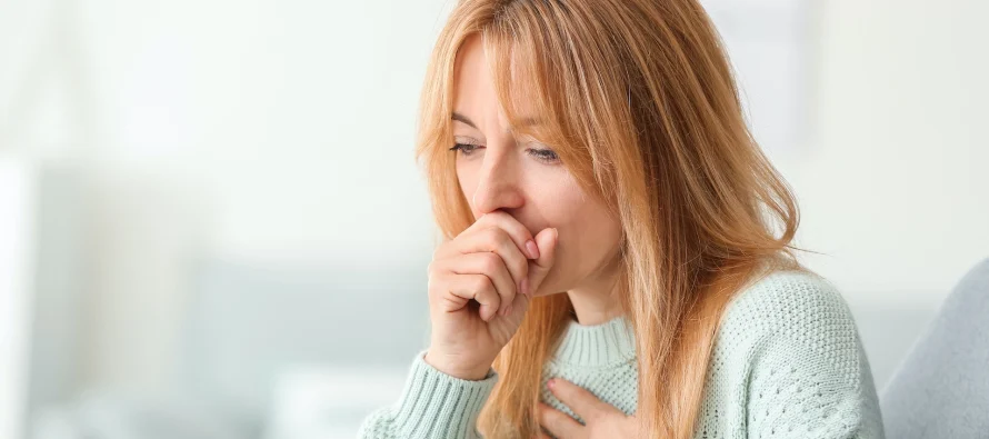 Shurupi natyral që largon kollën brenda 24 orëve – receta e dimrit