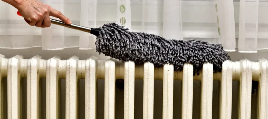 Pastrimi i radiatorëve: Sekreti për ngrohje më të mirë dhe ajër më të shëndetshëm në shtëpi