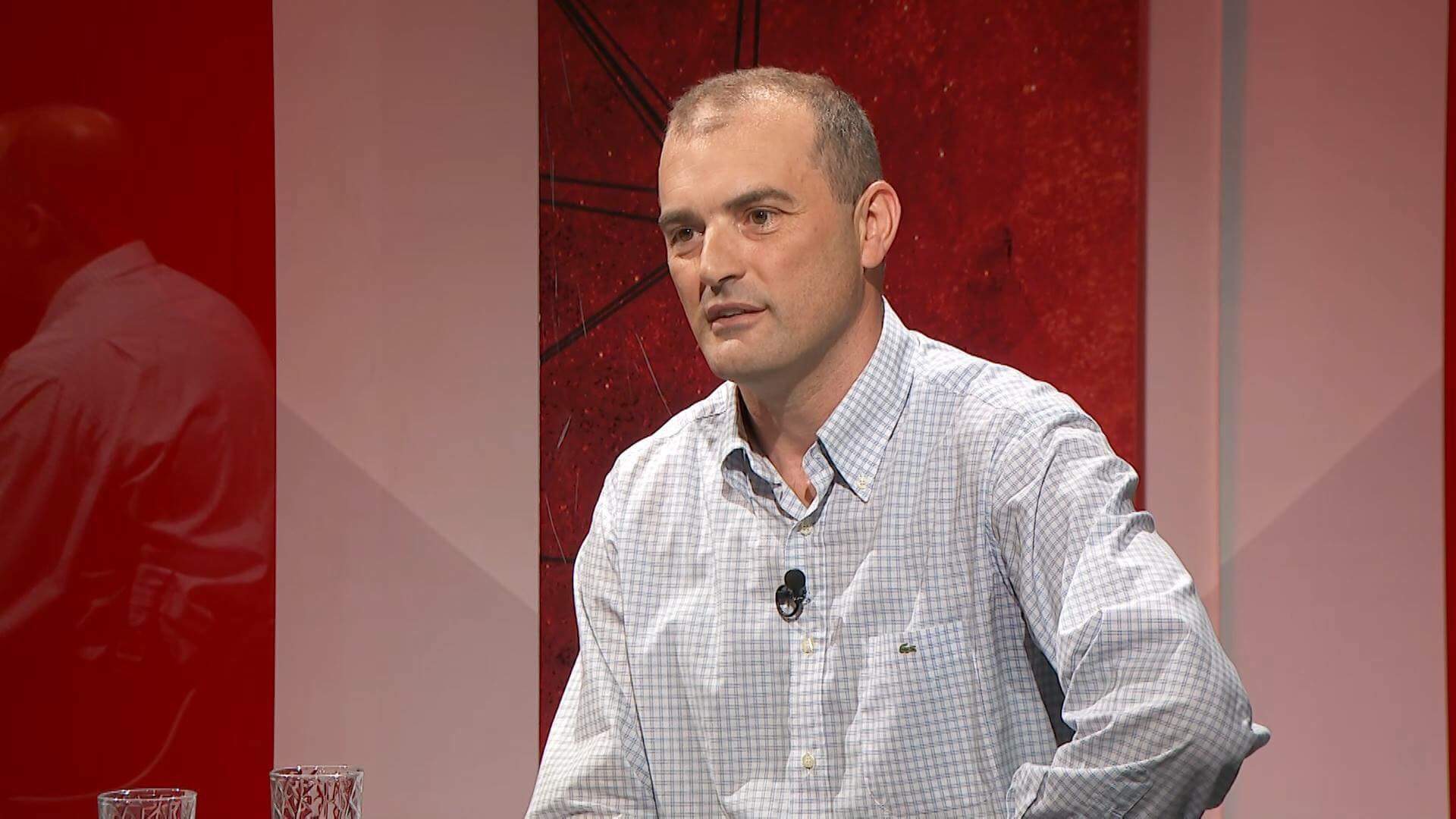 Snopçe: Mickovski po frikëson votuesit shqiptarë të VLEN-it