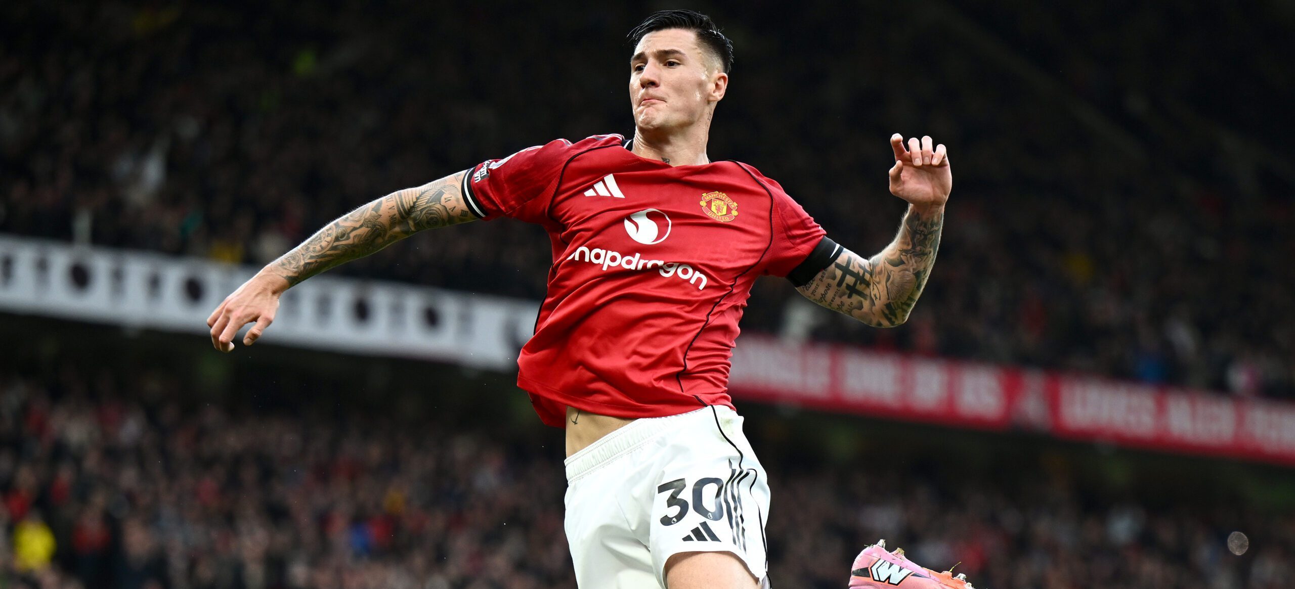 Senne Lemmens flet për goditjet e fuqishme të Šeško në stërvitje