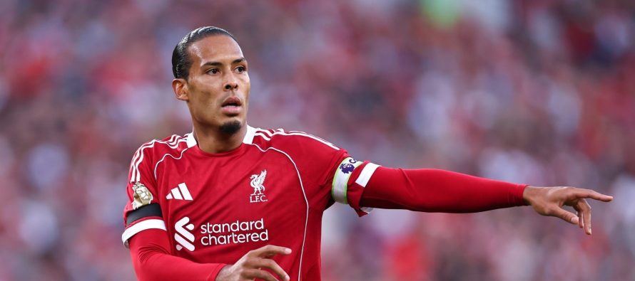Virgil van Dijk vendos rekord historik në Premier League