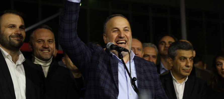 A prodhuan rezultatet zgjedhore liderin e ardhshëm të VLEN-it – frontmenin e fushatës zgjedhore Adnan Azizi?!