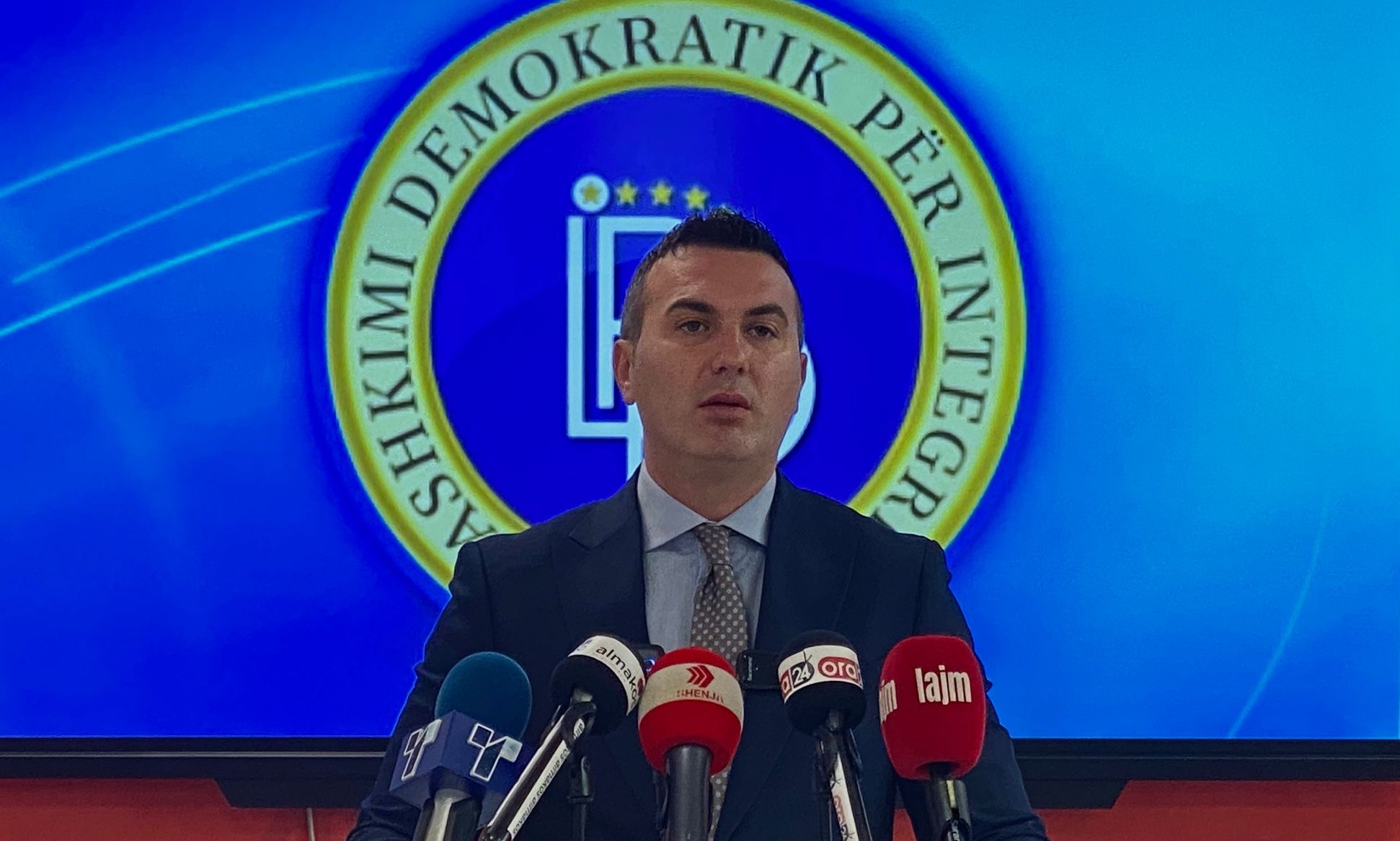 Arbër Ademi: VMRO-DPMNE, fituesja reale e zgjedhjeve lokale në komunat shqiptare – VLEN shërbëtore