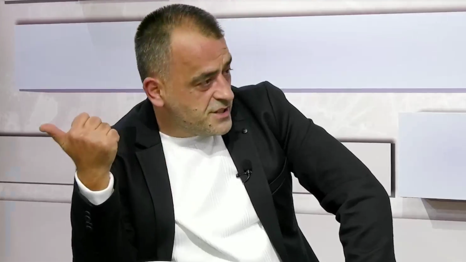 Zenku zbulon prapaskenat  Tentim për ndryshim të shumicës në Këshillin e Gostivarit   dështoi në momentet e fundit