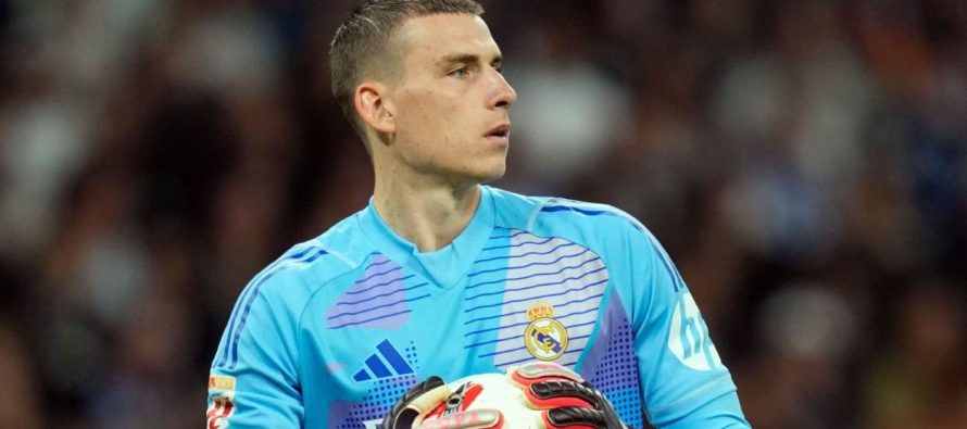 Inter synon Andrij Lunin si zëvendësues të Sommer-it