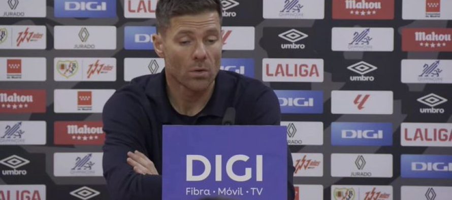 Xabi Alonso i përgjigjet thashethemeve: “Jam duke e shijuar punën te Real Madrid”