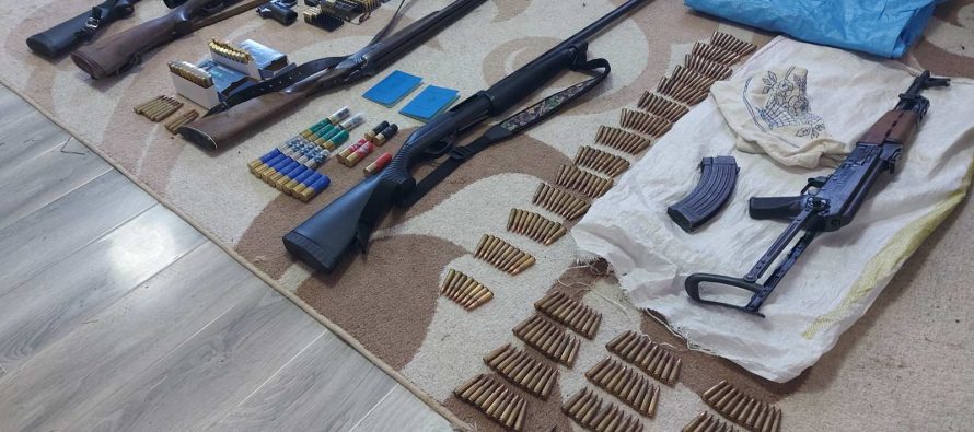 Gjenden armë dhe municion – arrestohet një person