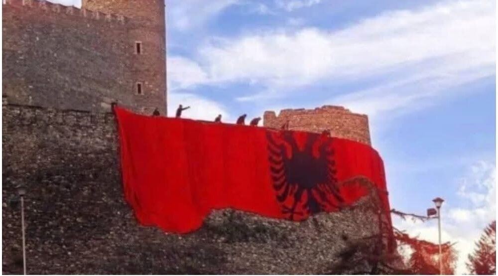  Shvercerat  mbështesin protestën e 13 dhjetorit në Shkup  Lufta e UÇK së ka qenë luftë e drejtë dhe për liri