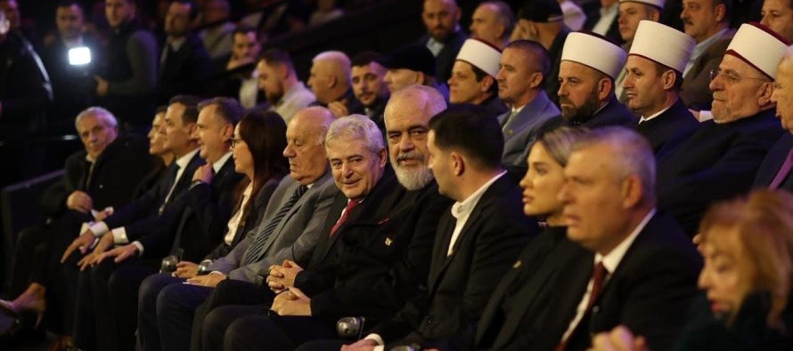 10-vjet “Fundjavë Ndryshe”, të ftuar special Edi Rama e Ali Ahmeti