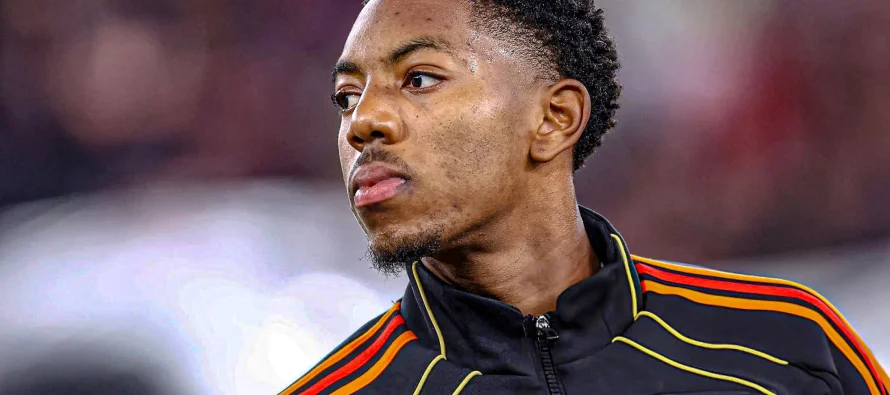 Chelsea synon talentin e Arsenalit, Myles Lewis-Skelly