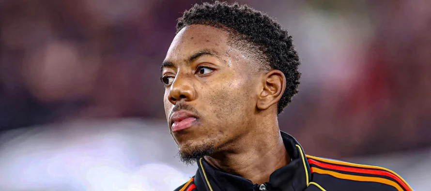 Chelseat i ofrohet ylli i Arsenalit, Myles Lewis-Skelly