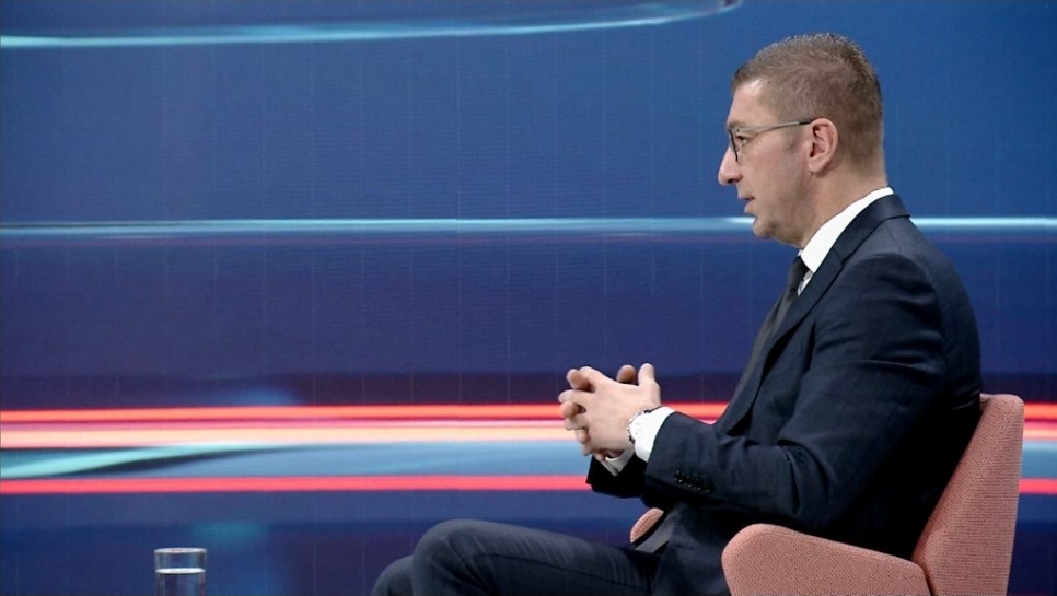 Mickoski i mjaftojnë tre mandate në krye të VMRO-DPMNE-së