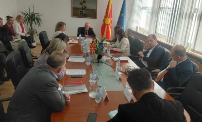 Këshilli i Prokurorëve sërish pa vendim për u d  kryeprokurorin  seanca shtyhet për të hënën